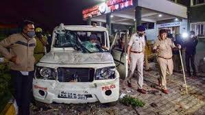 Photo of भारत की आई टी राजधानी बंगलूरू की हिंसा का मतलब क्या है ? 