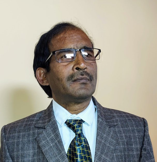 डा आर अचल