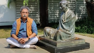 Photo of साबरमती सत्याग्रह आश्रम : पुलिस ने पत्रकार को हिरासत में क्यों लिया?